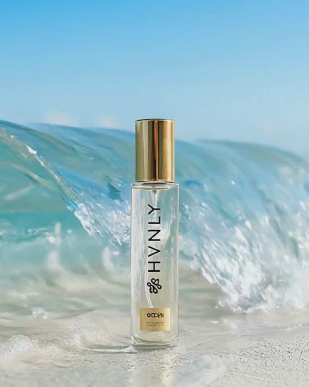 Ocean perfume sensorial shot video